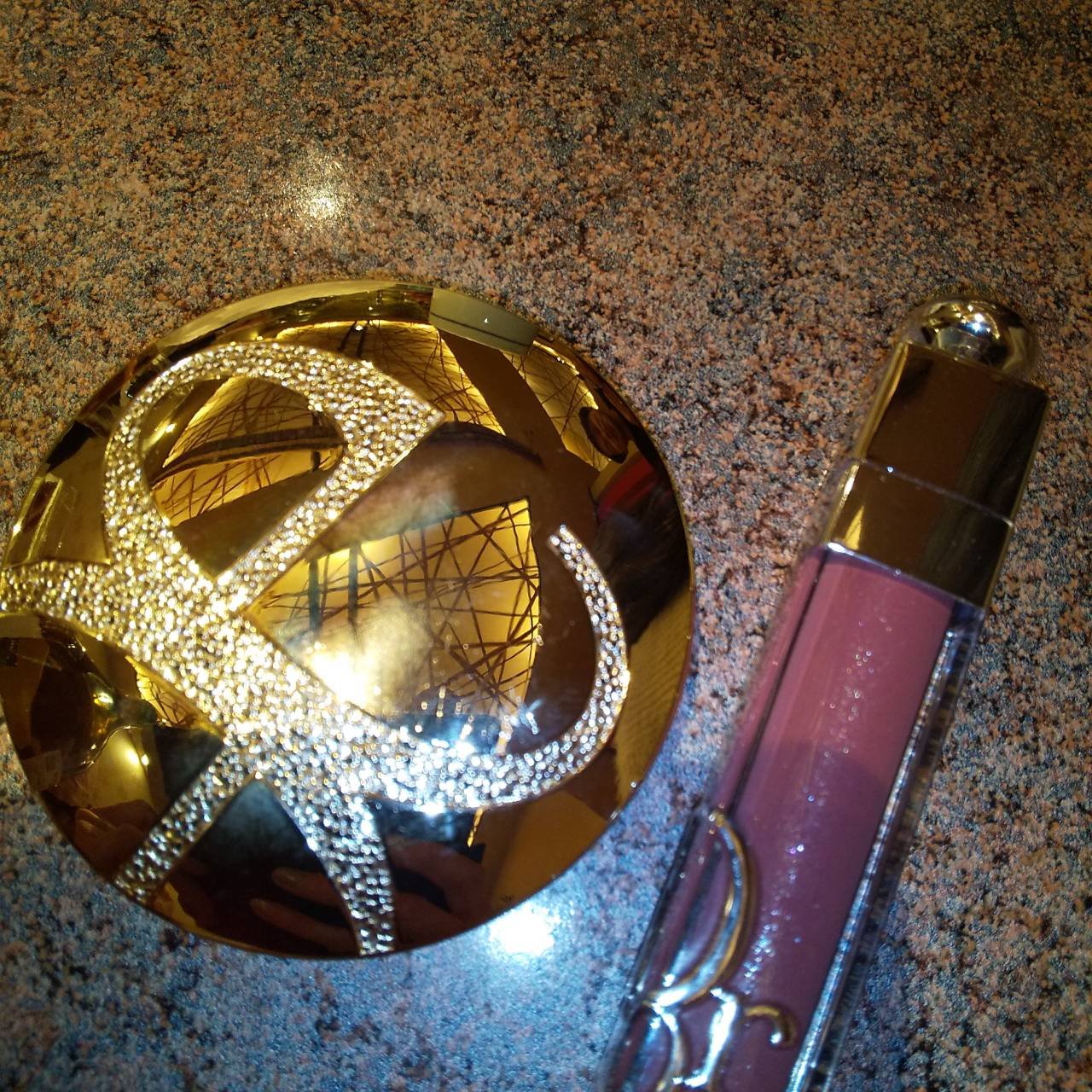 ディオール アディクト リップ マキシマイザー/Dior/リップグロスを使ったクチコミ（1枚目）