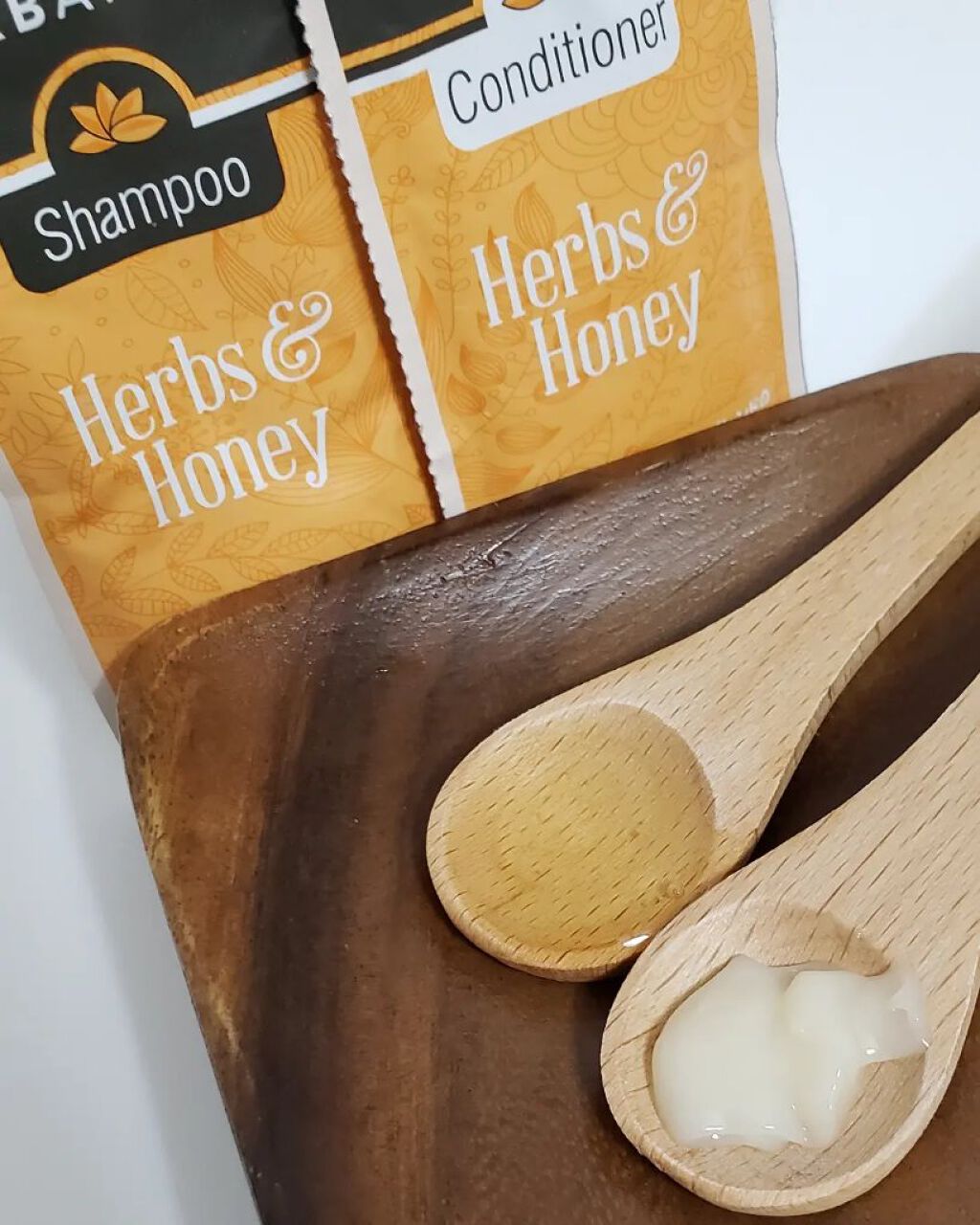 シャンプー ハーブ＆ハニー／コンディショナー ハーブ&ハニー/ハーバニカ/市販シャンプーを使ったクチコミ（3枚目）