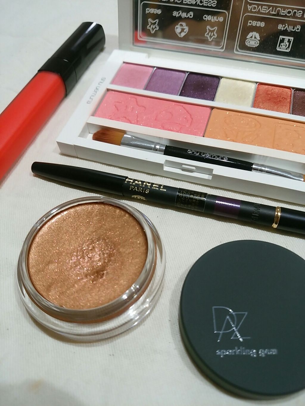 スパークリング ジェム/DAZZSHOP/ジェル・クリームアイシャドウを使ったクチコミ(1枚目)