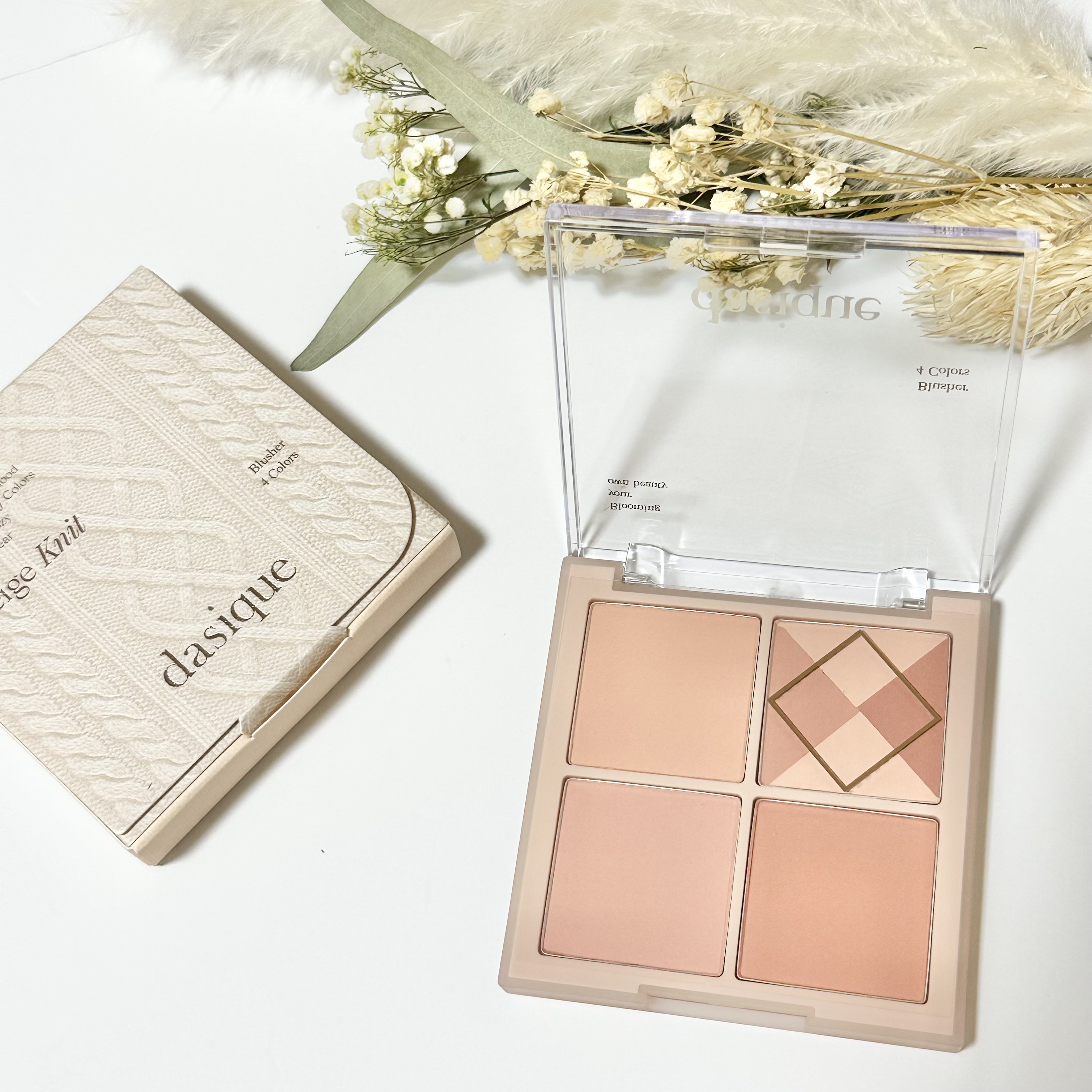 ブレンディングムードチーク 04 ベージュニット/dasique/パウダーチークを使ったクチコミ（1枚目）