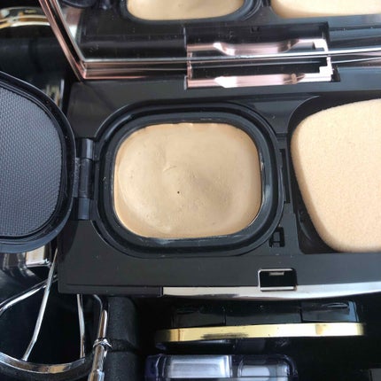 フローレス フィット/COVERMARK/クリーム・エマルジョンファンデーションを使ったクチコミ(3枚目)