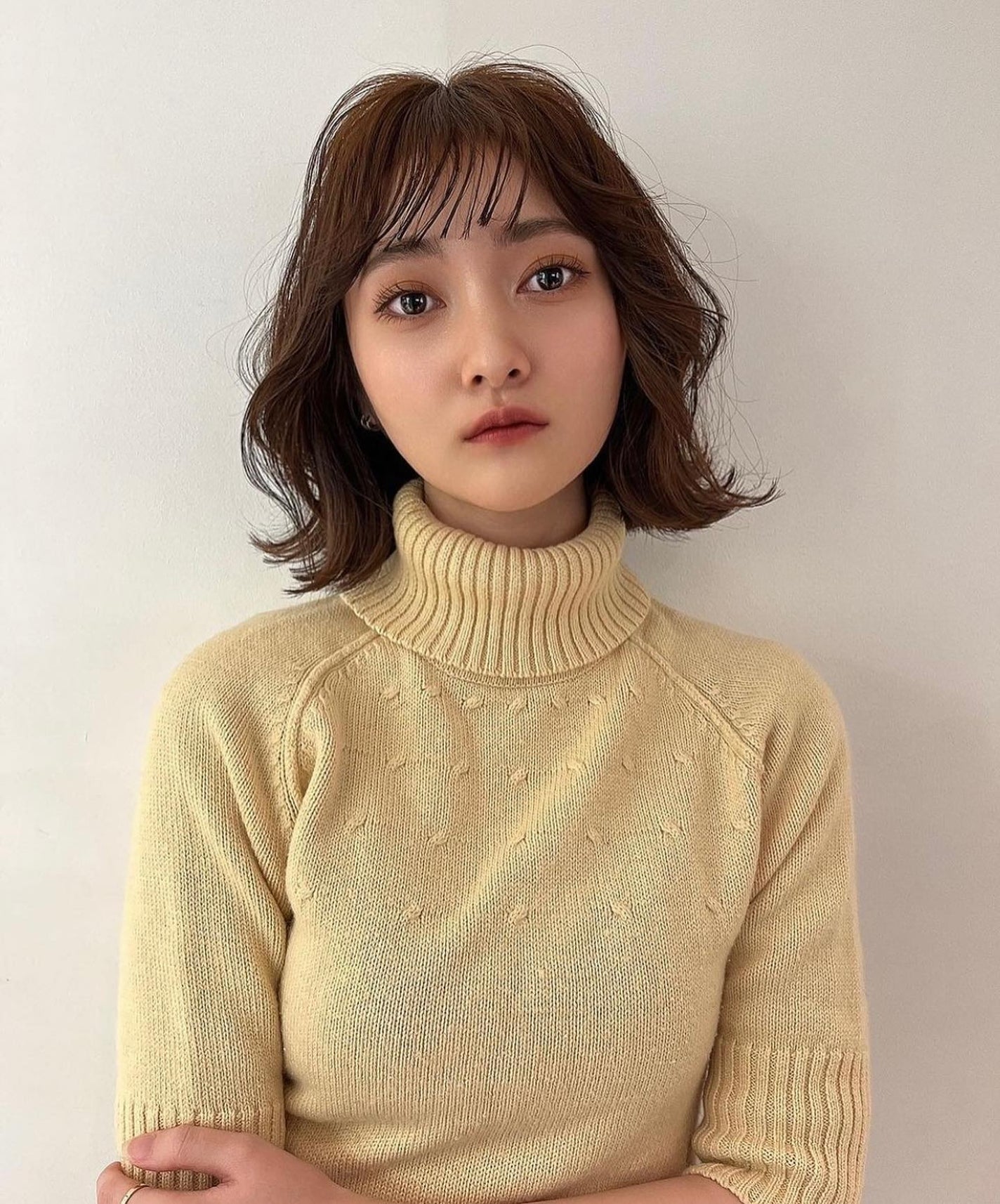 HARUNA on LIPS 「.こなれボブ💓.顔周りの切り込みでスタイリングするとおしゃれに..」(5枚目)