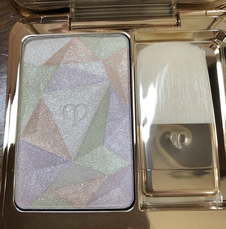 クレ・ド・ポー ボーテ レオスールデクラ 17(レフィル)/クレ・ド・ポー ボーテ/パウダーハイライトを使ったクチコミ（1枚目）