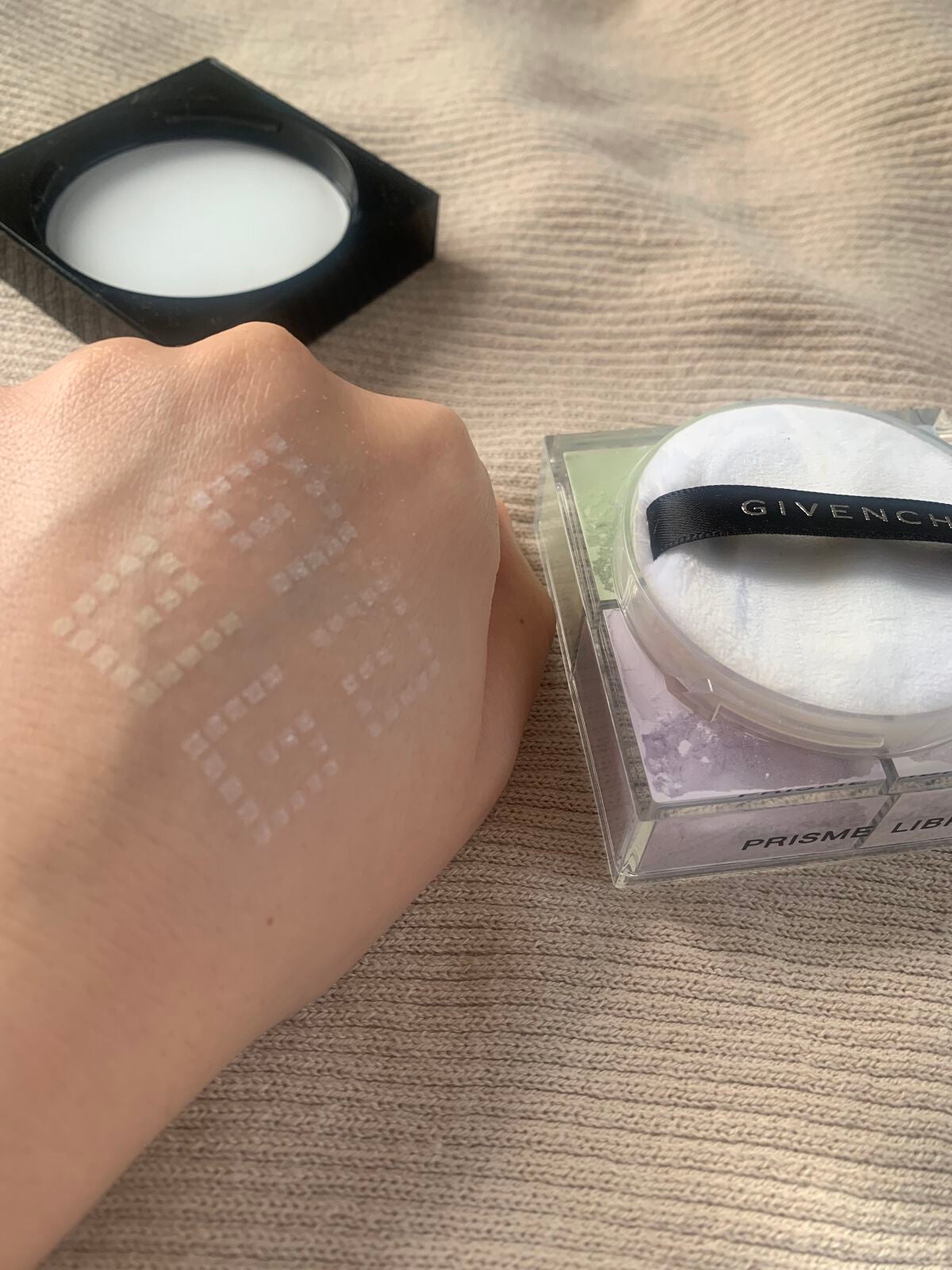 プリズム・リーブル/GIVENCHY/ルースパウダーを使ったクチコミ(2枚目)