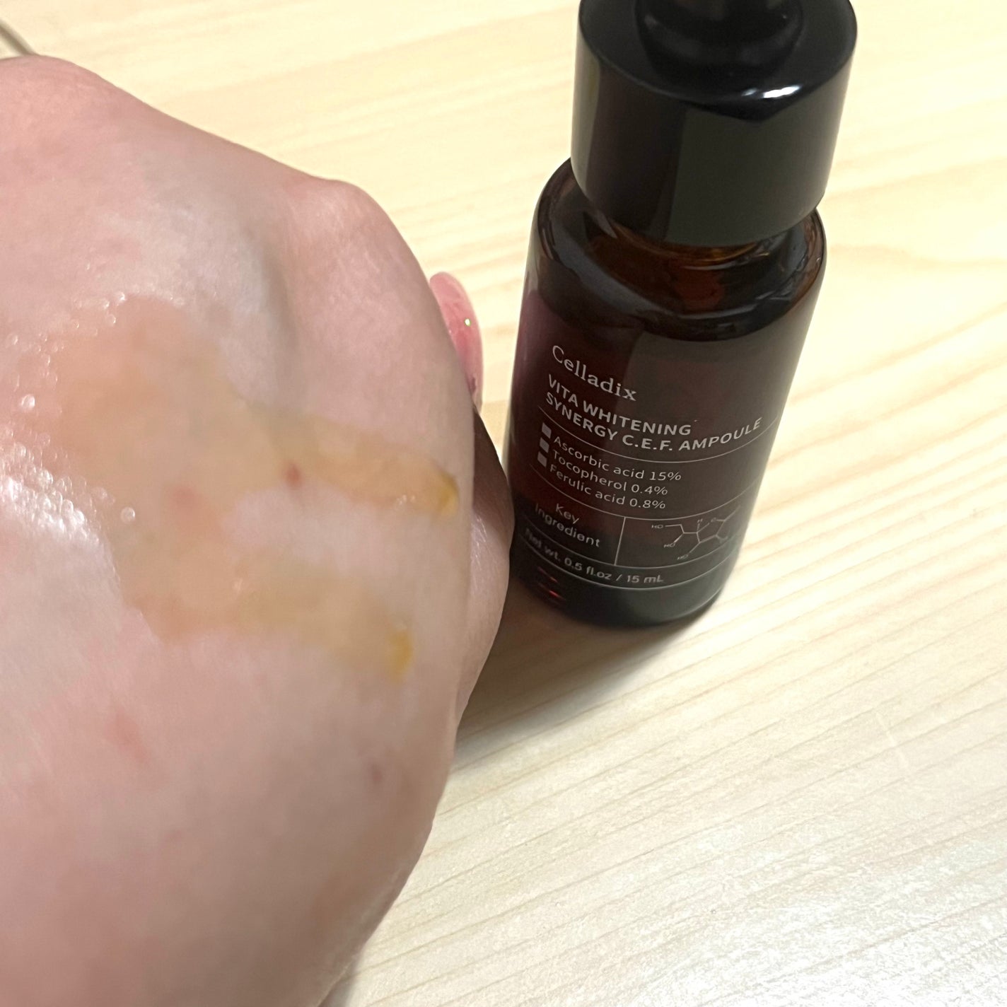 ビタホワイトニングシナジーC.E.F.アンプル/Celladix/美容液を使ったクチコミ(3枚目)