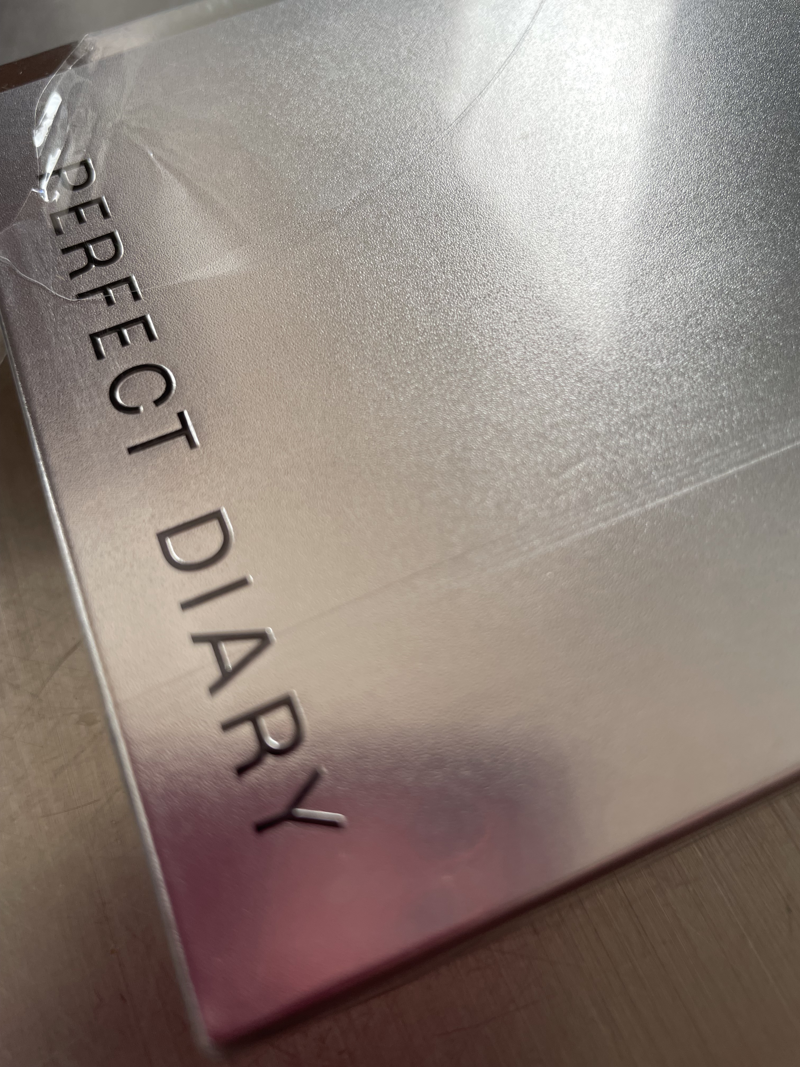 PERFECT DIARY (パーフェクトダイアリー)「原石」9色アイシャドウ　クリスマス限定/PERFECT DIARY/アイシャドウパレットを使ったクチコミ（1枚目）