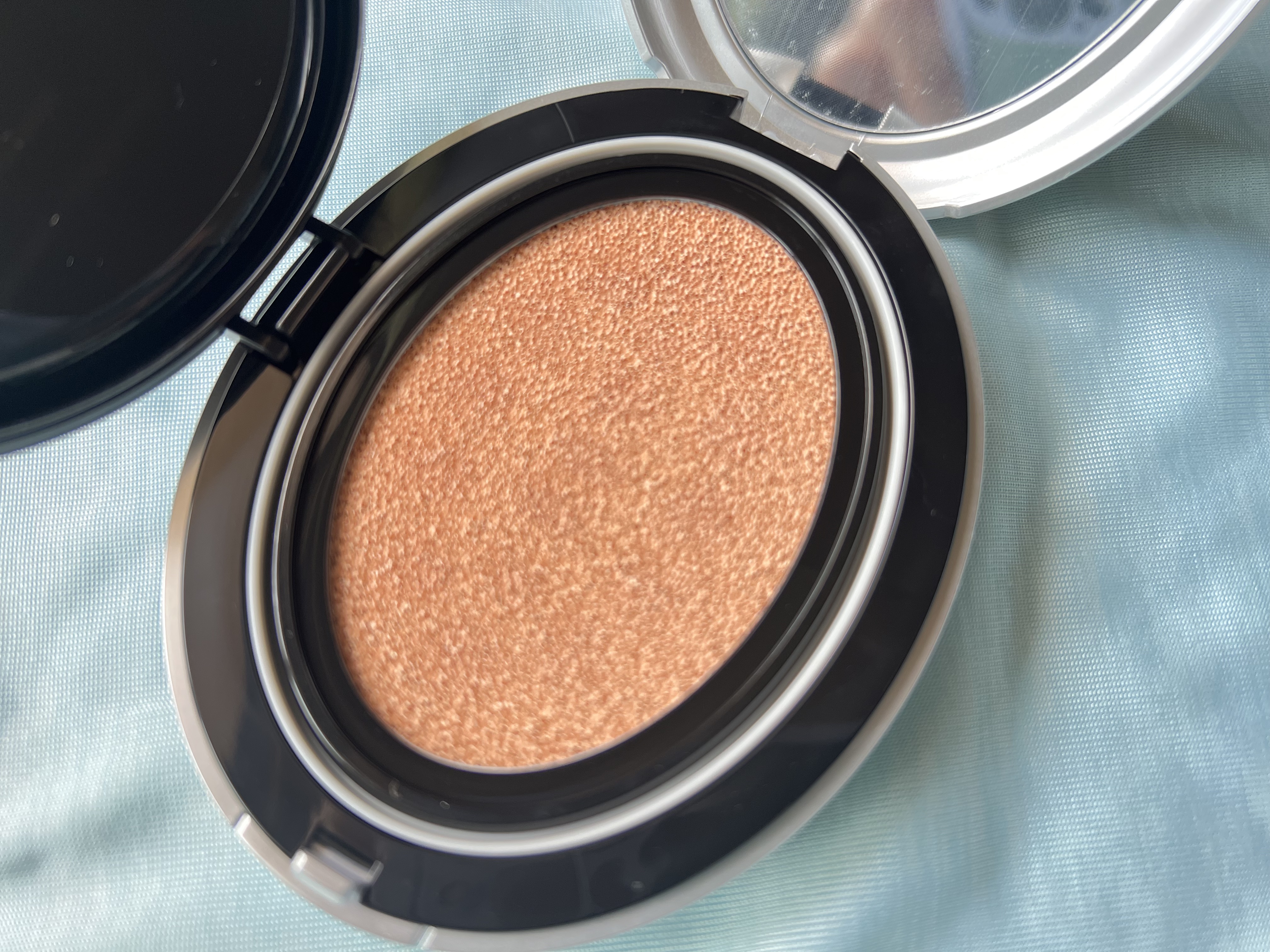 マスクフィットオーラクッション/TIRTIR(ティルティル)/クッションファンデーションを使ったクチコミ（3枚目）