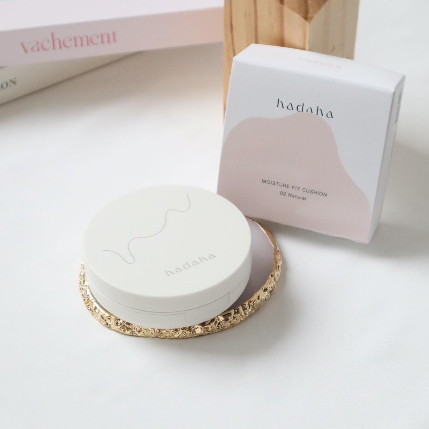 モイスチャーフィットクッション/hadaha/クッションファンデーションを使ったクチコミ(2枚目)