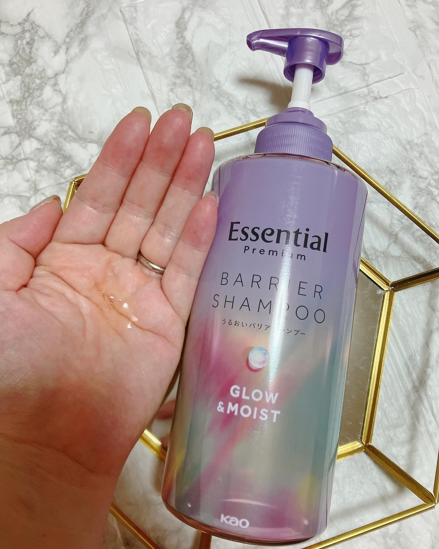 エッセンシャル プレミアム うるおいバリアシャンプー/コンディショナー グロウ＆モイスト/エッセンシャル/市販シャンプーを使ったクチコミ（2枚目）