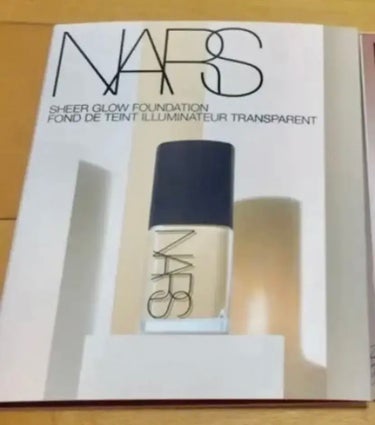 NARS シアーグローファンデーションのクチコミ「NARS
シアーグローファンデーション

自然な光沢が吹き込まれ、特徴的な澄んだ透明感が肌に現.....」（1枚目）