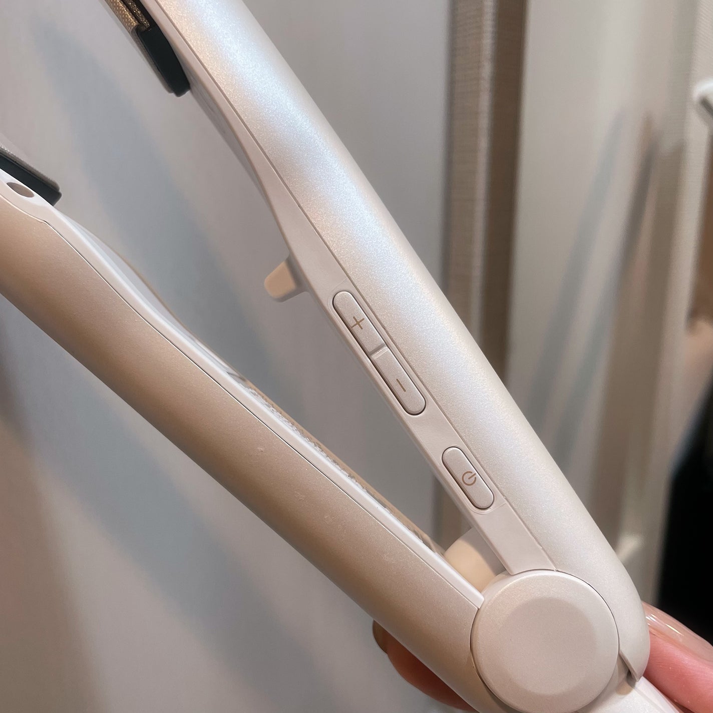 アドバンス フレックス スムーズアイロン(MHS-3057)/mod's hair/ストレートアイロンを使ったクチコミ(4枚目)