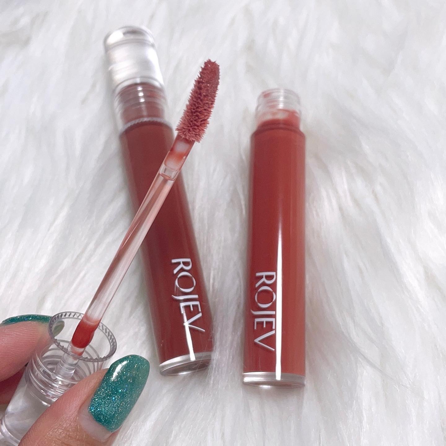 LIP PLUMPER GLAZE TINT/ROJEV/口紅を使ったクチコミ（2枚目）