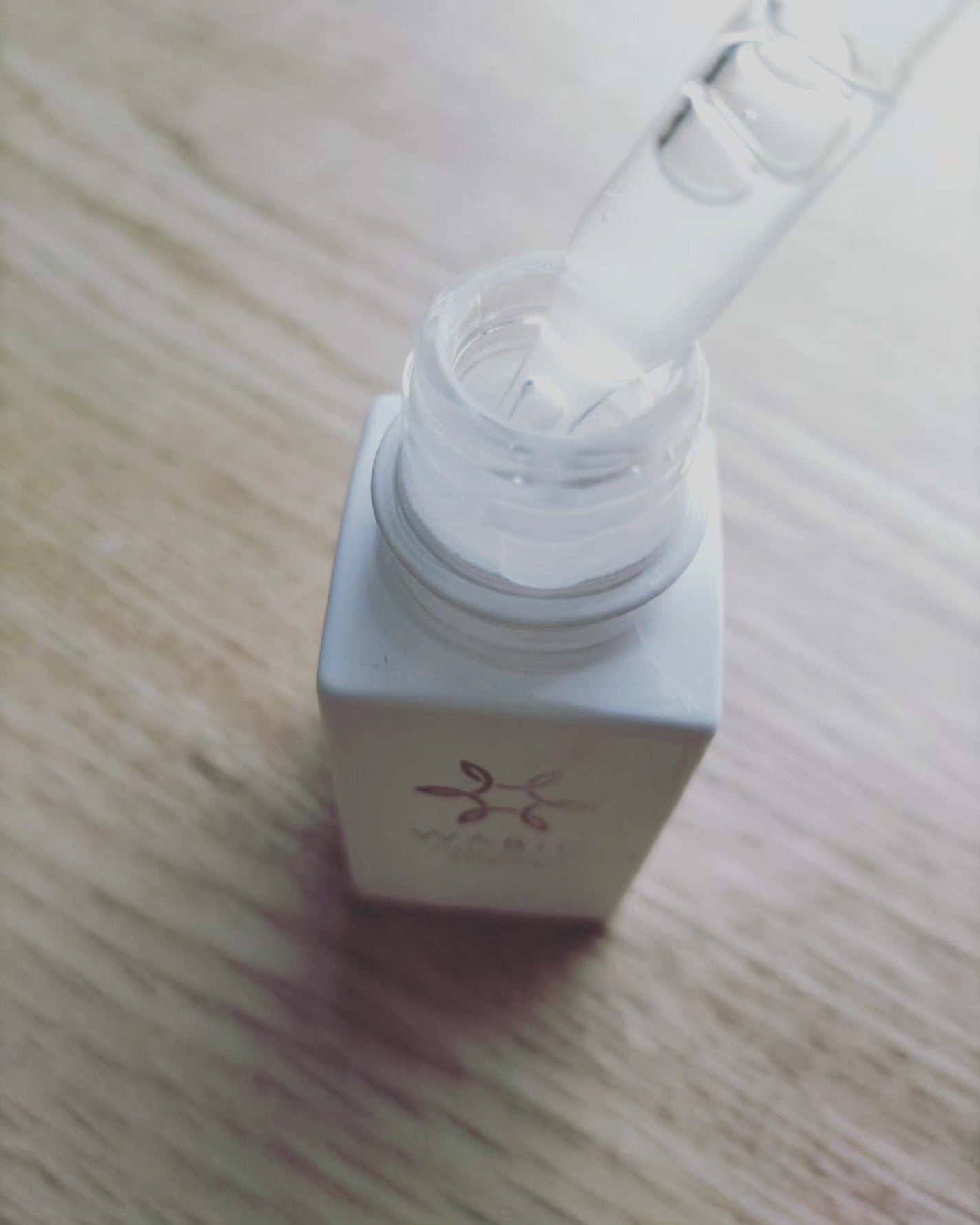 ひろちゃん on LIPS 「#リピ確スキンケア#ワビオ#美容液#ヒト幹細胞培養液#スキンケ..」(2枚目)