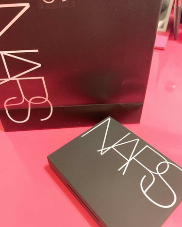 ライトリフレクティングセッティングパウダー　プレスト　N/NARS/プレストパウダーを使ったクチコミ（1枚目）