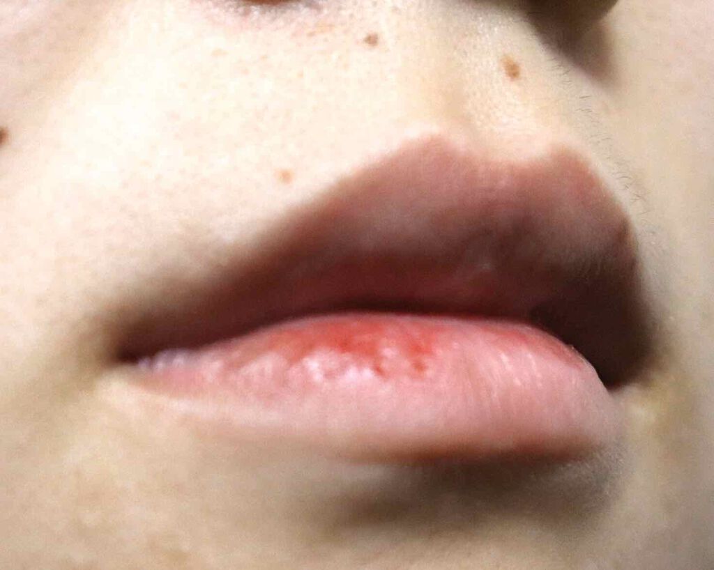 ラスティンググロスリップ/CEZANNE/口紅を使ったクチコミ（1枚目）