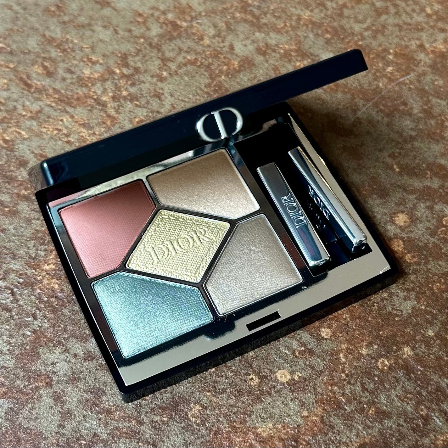 ディオールショウ サンク クルール/Dior/アイシャドウを使ったクチコミ(1枚目)