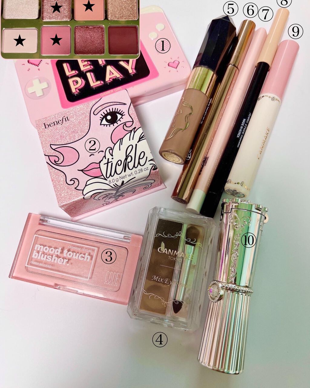 CODE GLO KOLOR ムードタッチチークのクチコミ「1/31♡
高校3年生毎日メイク💕💕

1.Too faced 
レッツ プレイ ミニ アイシ.....」（1枚目）