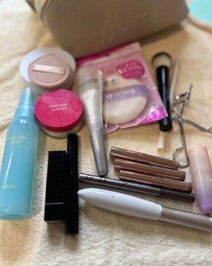 clover on LIPS 「お久しぶりの投稿です!最近のメイク髪は後で整えました〜🤣リップ..」(1枚目)