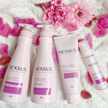 NEXXUS(ネクサス) スムースアンドマネージャブル ヘアマスクのクチコミ「チューブ型のマスクなので出しやすく使いやすいです
コックリとしたクリーム状
髪にスッとなじんで.....」（2枚目）