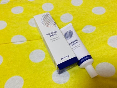 DEWYCEL フィルタリングクリームのクチコミ「SPF50+ PA++++

暗くなってしまった肌のメラニン色素沈着をほどよい白さにしてくれる.....」（1枚目）