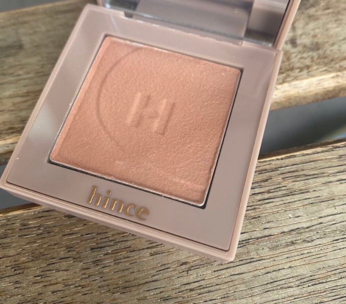 ニューデップスアイシャドウ/hince/単色アイシャドウを使ったクチコミ(1枚目)