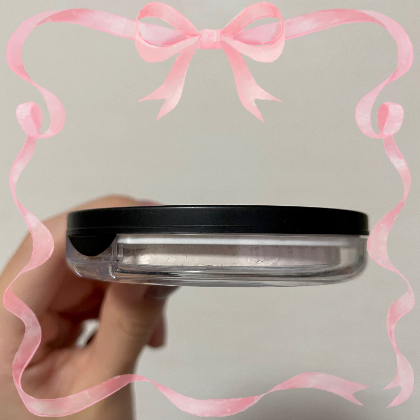 すっぴんパウダーC ホワイトフローラルブーケの香り/クラブ/プレストパウダーを使ったクチコミ(2枚目)