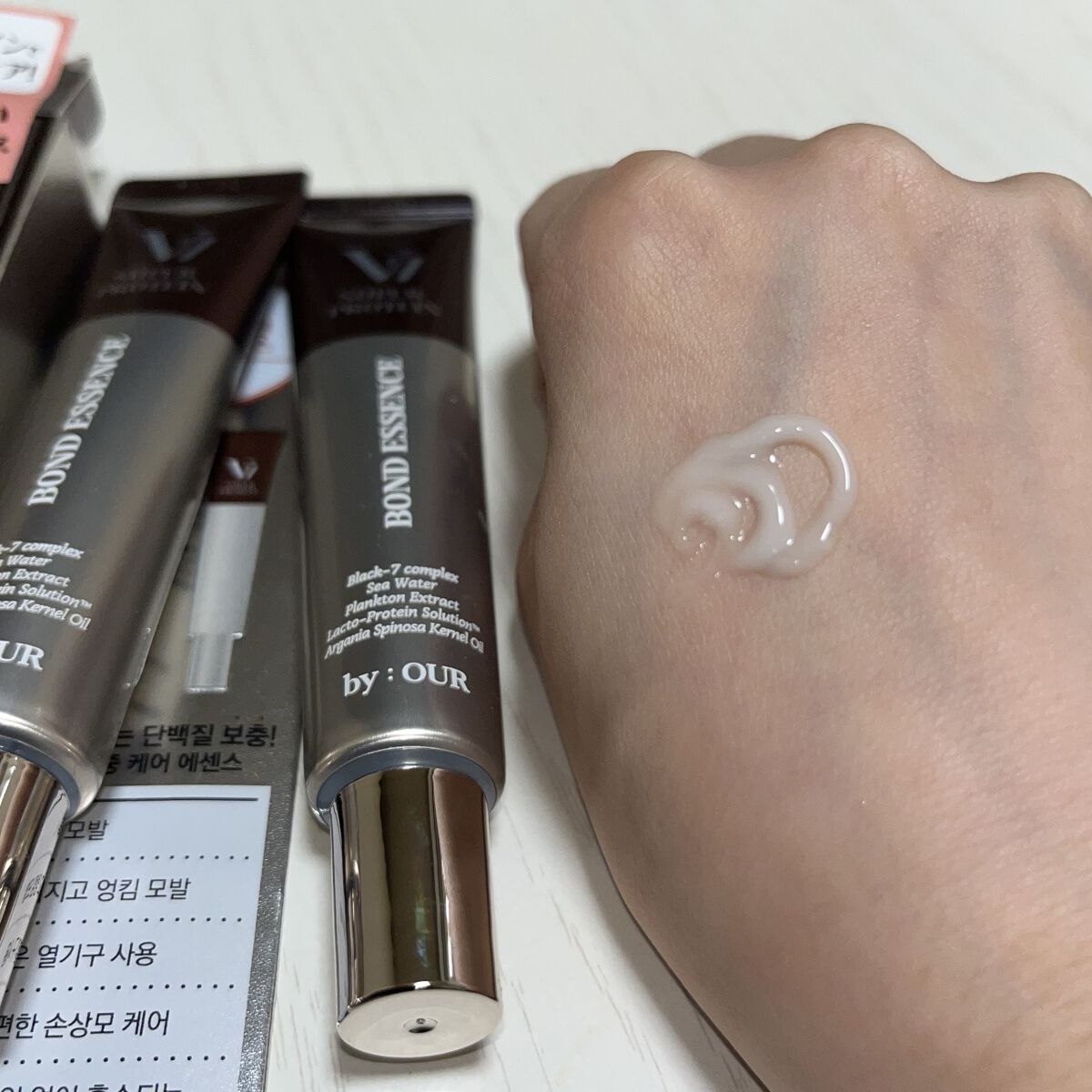 V7 スーパープロテイン ボンドヘアエッセンス/by : OUR/アウトバストリートメントを使ったクチコミ（2枚目）