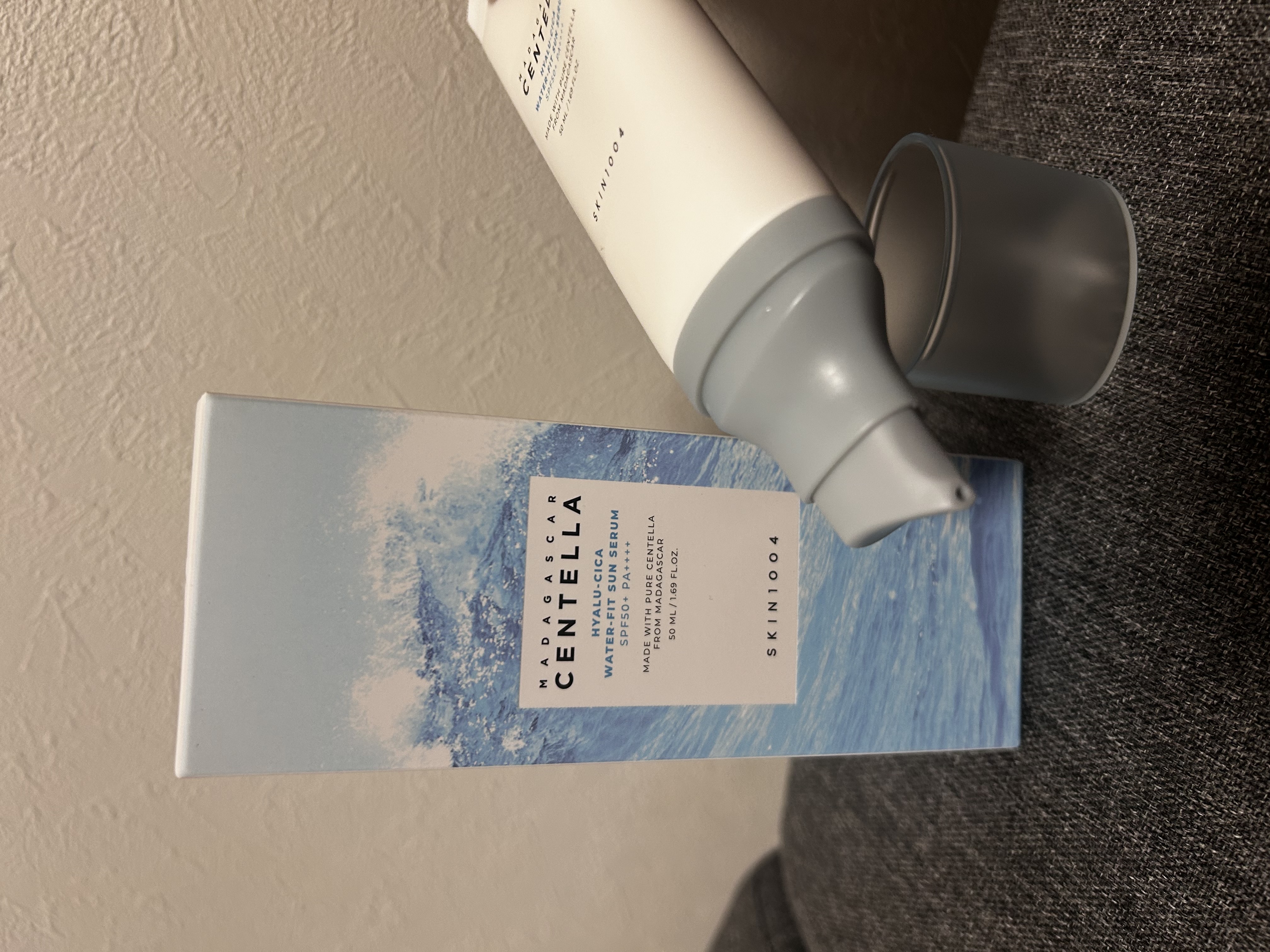 ヒアルーシカ ウォーターフィット サンセラム/SKIN1004/日焼け止めローションを使ったクチコミ（1枚目）