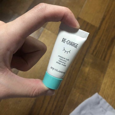 CLARINS マイクラランス リラックス スリープマスクのクチコミ「痛みを感じてしまう。。
試供品もらってよかったです。

肌が弱すぎてスキンケア迷走中😇

CL.....」（1枚目）