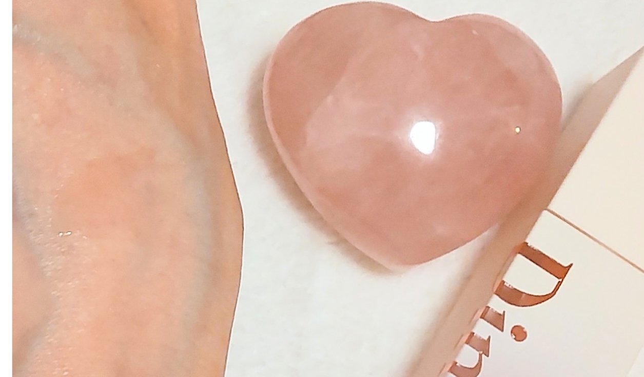 Dinto リペアリングリップエッセンスマスク100のクチコミ「Dinto
リペアリングリップエッセンスマスク100

1➕1でお安くなっていたのを購入しまし.....」（3枚目）