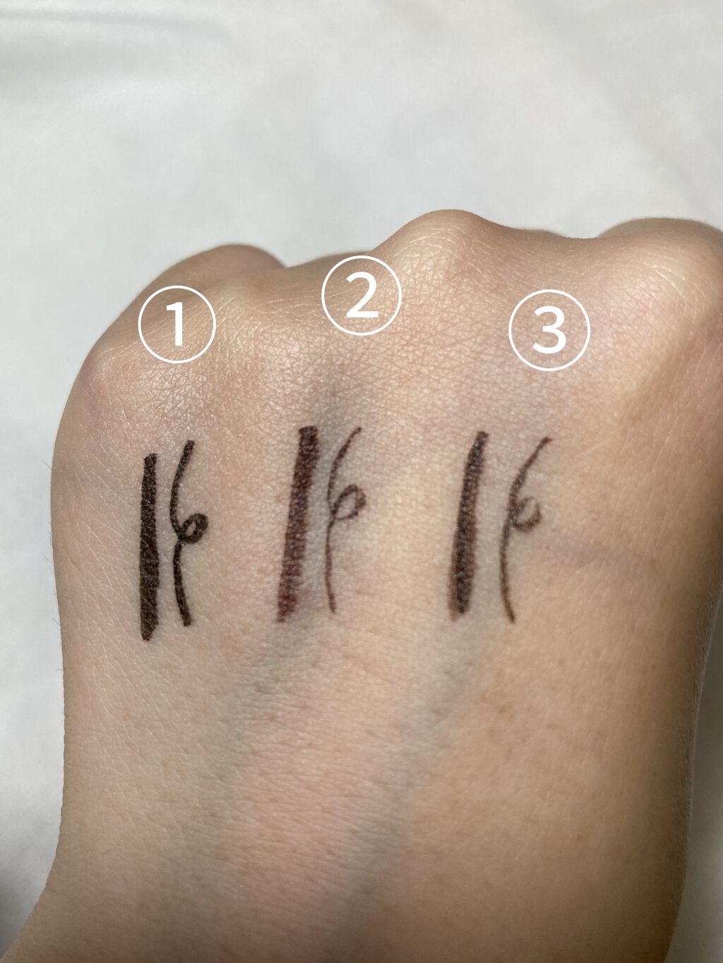 「密着アイライナー」ショート筆リキッド/デジャヴュ/リキッドアイライナーを使ったクチコミ（3枚目）