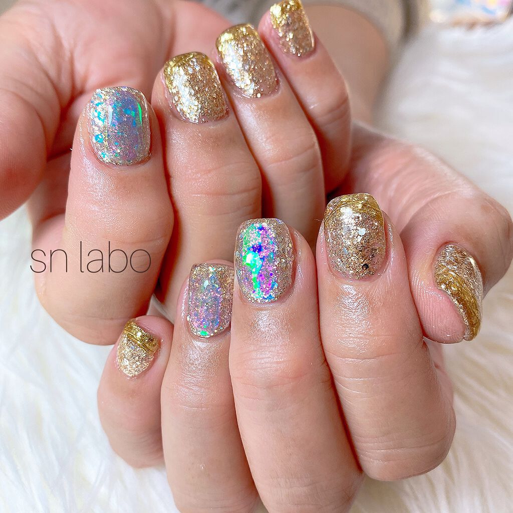 #ビジューネイル,#bijouネイル,#オルチャンネイル,#ネイル,#ナビネイル,#バレンタインネイル,#オフィスネイル,#ニュアンスネイル,#キラキラネイル,#チョコネイル,#韓国ネイル,#トレンドネイル,#蝶ネイル,#URUURUネイル,#韓国ネイル,#フラッシュネイル,#個性派ネイル,#マグネットネイル,#中国ネイル,#ガーリーネイルのネイルデザイン