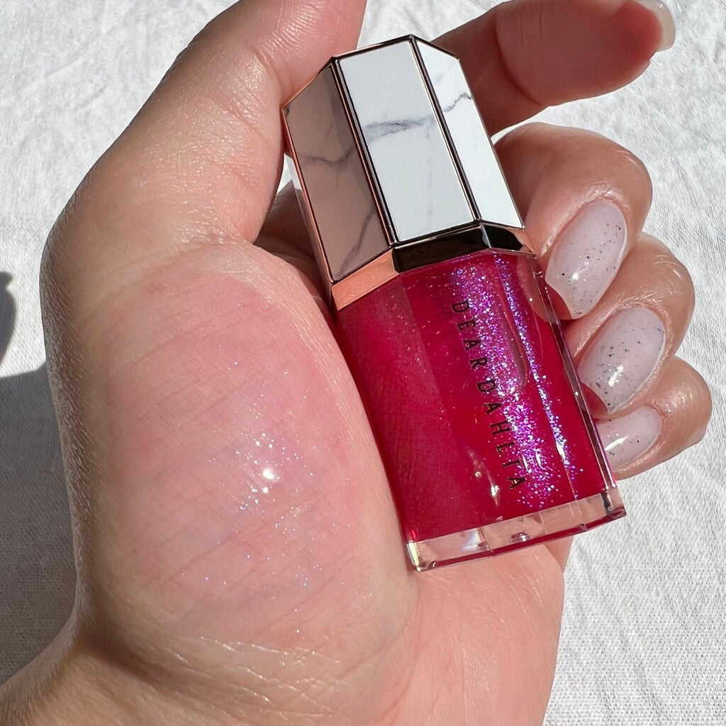 パラダイスオーロラシャインリップトリートメント/DEAR DAHLIA/リップグロスを使ったクチコミ(5枚目)