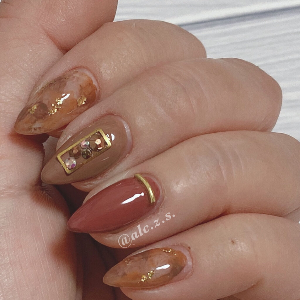 カラフルネイルズ/キャンメイク/マニキュアを使ったクチコミ（3枚目）