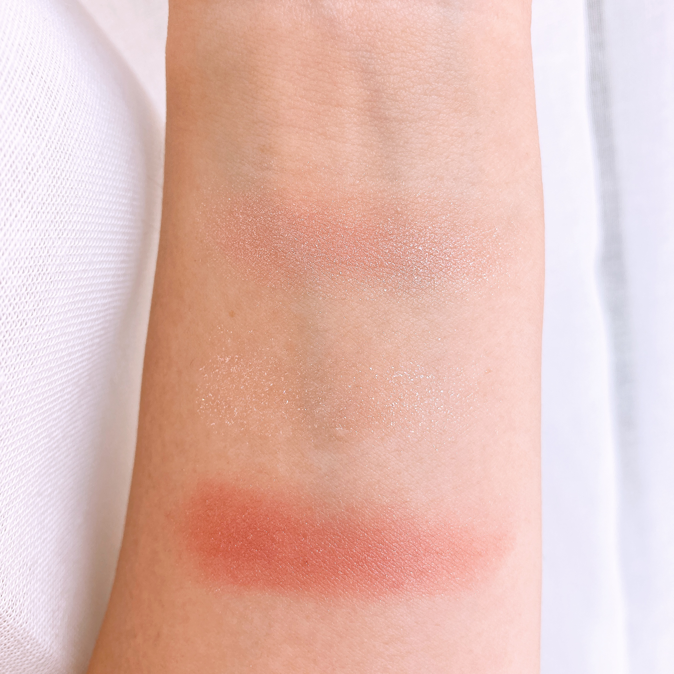 ジューシーピュアアイズ/キャンメイク/アイシャドウパレットを使ったクチコミ（3枚目）