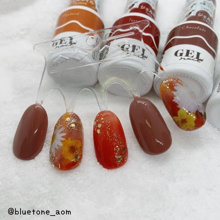 ⋆͛🦖⋆͛aomi on LIPS 「ダイソージェルとSHEINで買ったホイルを使ってお遊び!なんか..」(6枚目)