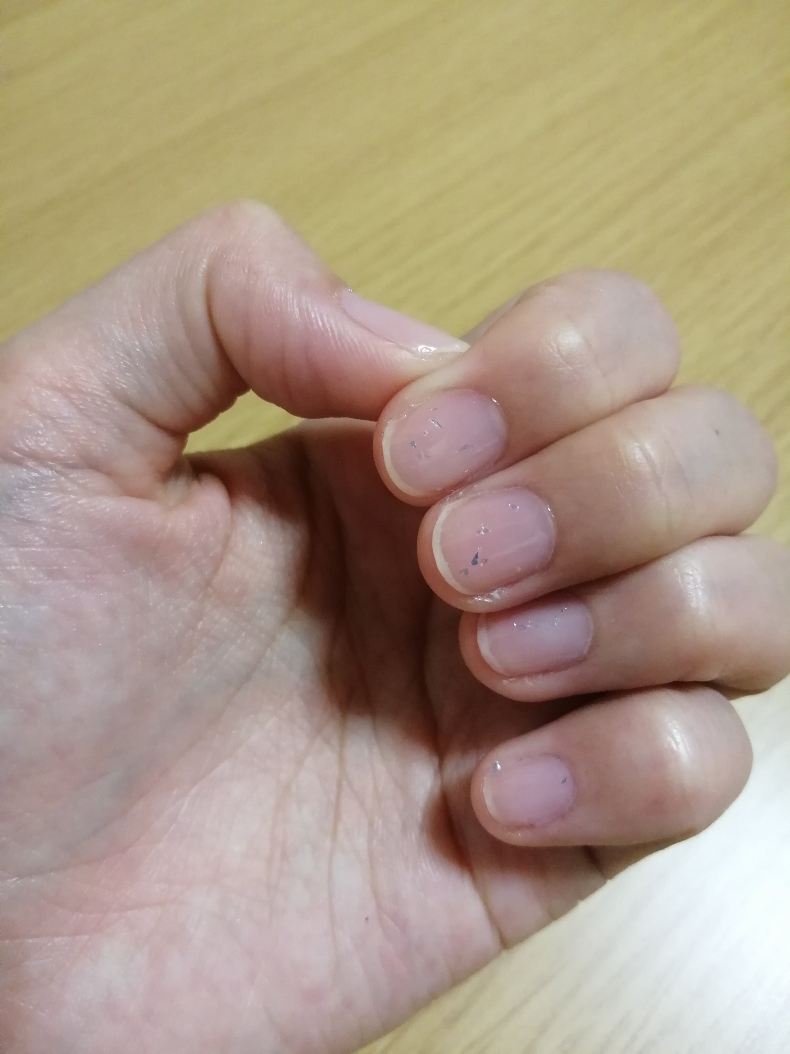 ネイルファンデーション/パラドゥ/マニキュアを使ったクチコミ（2枚目）