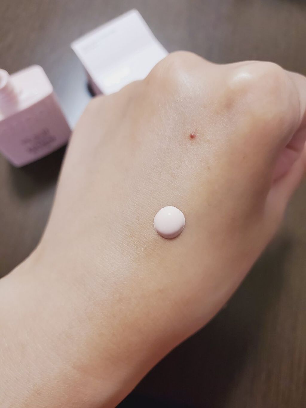 ピーチスキンフィッティングベース/espoir/化粧下地を使ったクチコミ（2枚目）