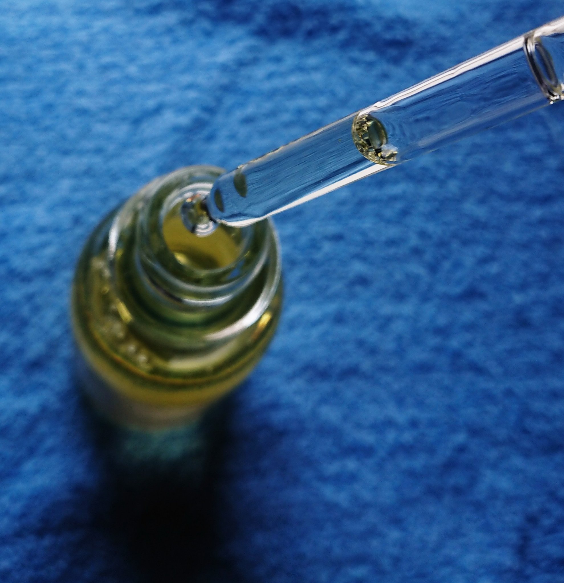 インテンシヴリペア ヘアオイル/L'OCCITANE/ヘアオイルを使ったクチコミ（2枚目）