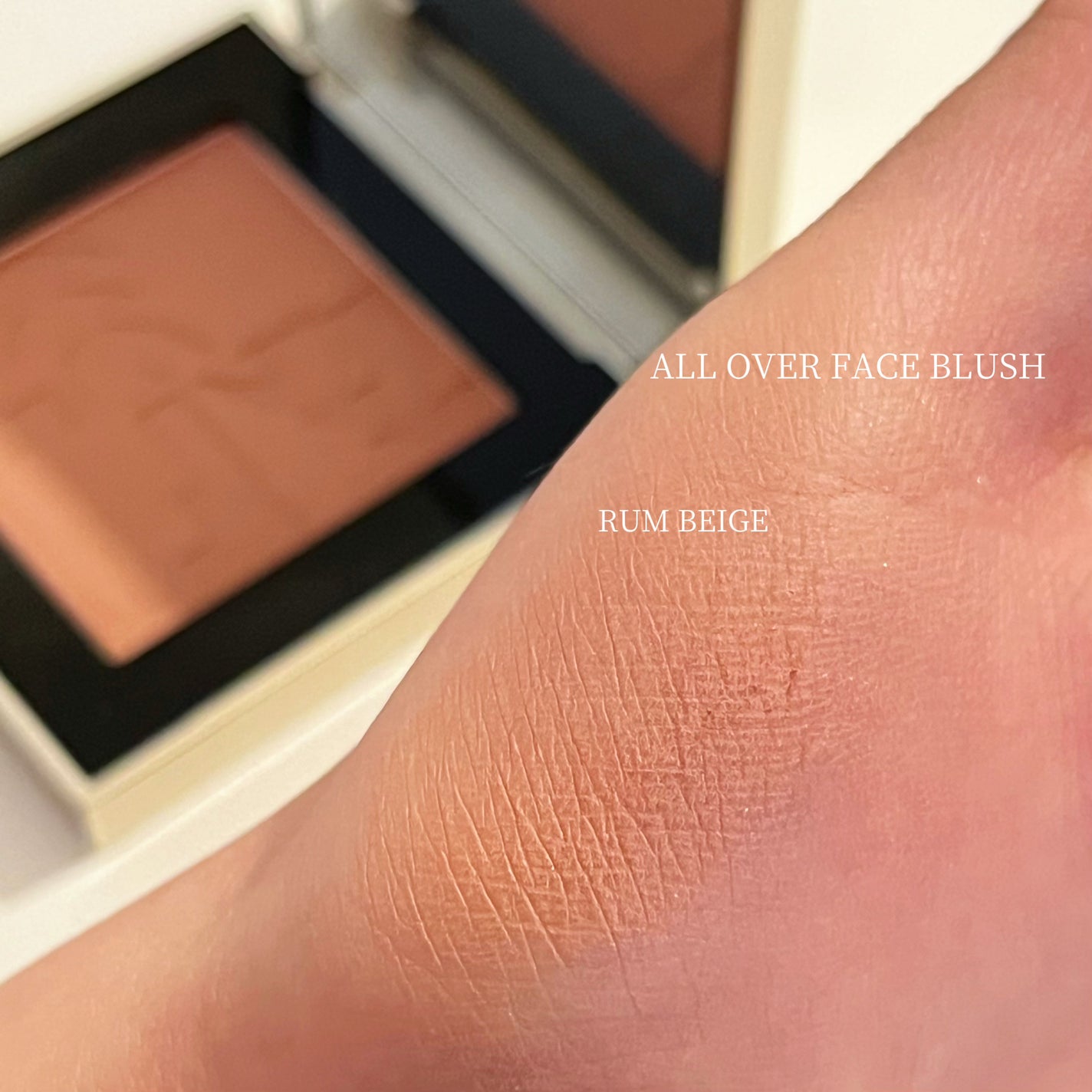 ストロビングフェイスキューブ/TWO SLASH FOUR/ハイライトを使ったクチコミ(4枚目)