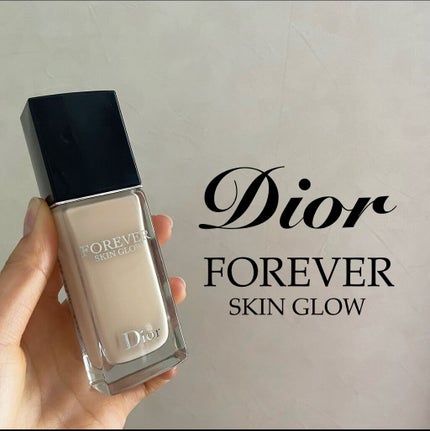 Dior ディオールスキン フォーエヴァー フルイド グロウのクチコミ「最近リニューアルしたDiorのリキッドファンデーションを購入しました~!
~購入した経緯~
.....」(1枚目)
