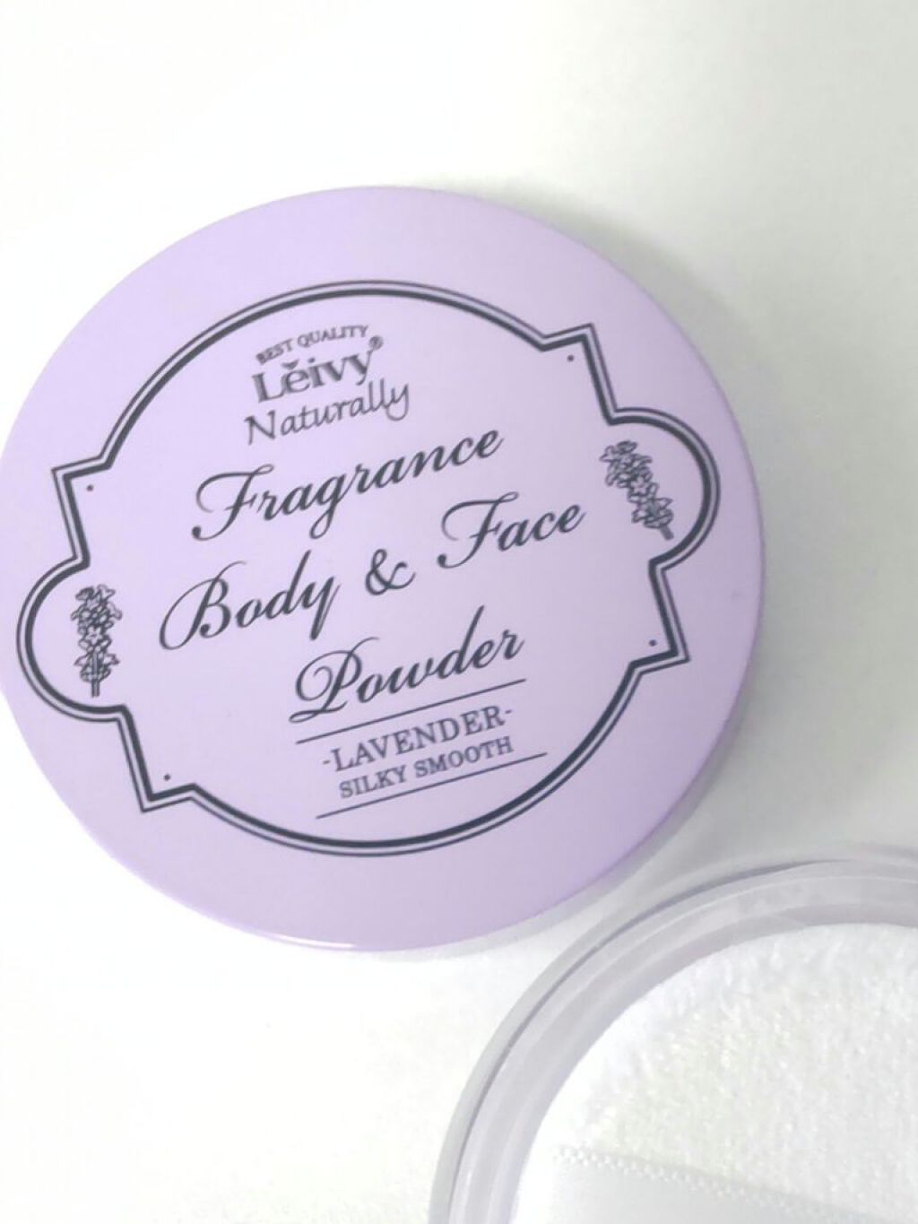 フレグランス ボディ＆フェイスパウダー ラベンダー 23g/Leivy/ルースパウダーを使ったクチコミ（3枚目）