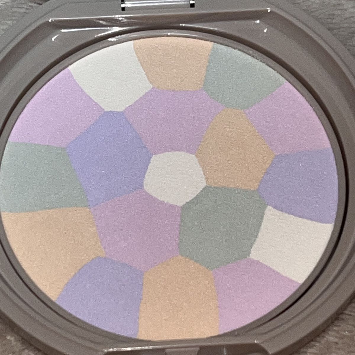 マシュマロフィニッシュパウダー　～Abloom～/キャンメイク/プレストパウダーを使ったクチコミ（2枚目）