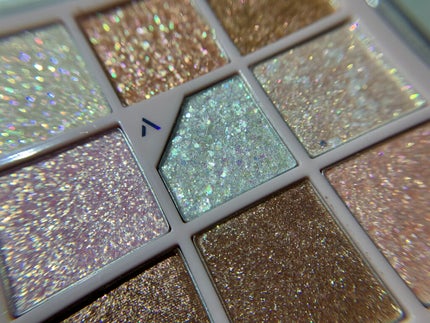 グリッターペディアアイパレット/unleashia/アイシャドウパレットを使ったクチコミ(4枚目)