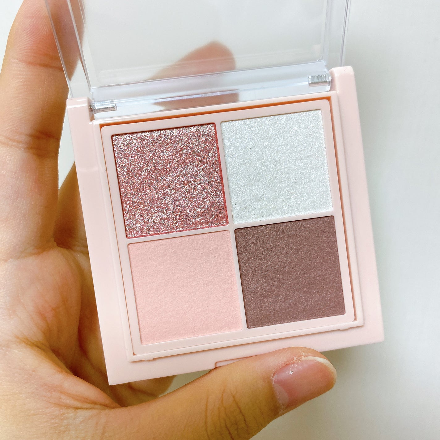 シャインオンステージアイパレット/upink/アイシャドウパレットを使ったクチコミ(2枚目)