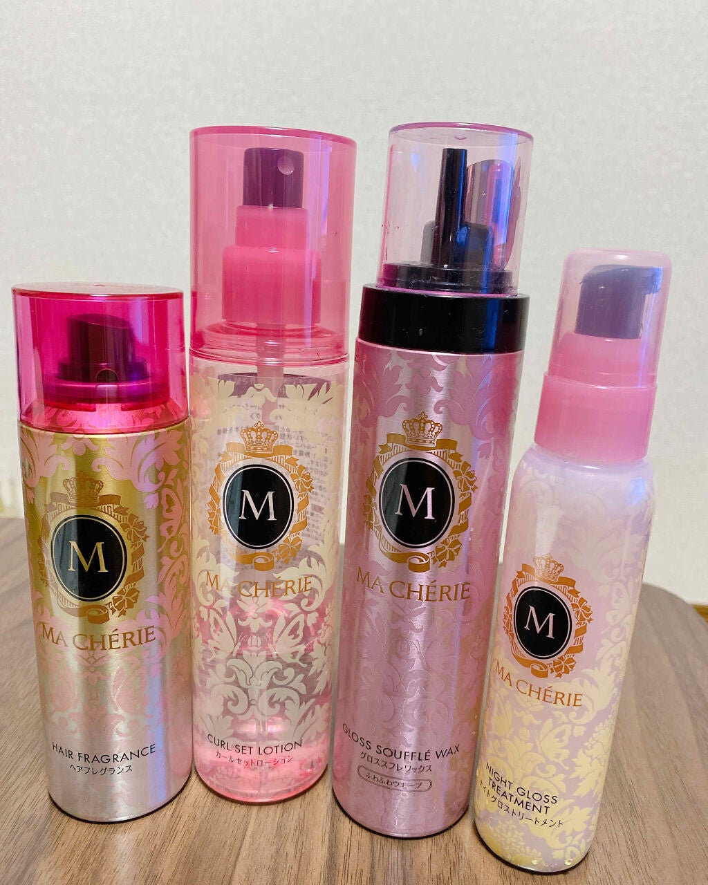 kayo on LIPS 「マシェリマシェリのヘアケアのご紹介です♪右からナイトグロストリ..」(1枚目)