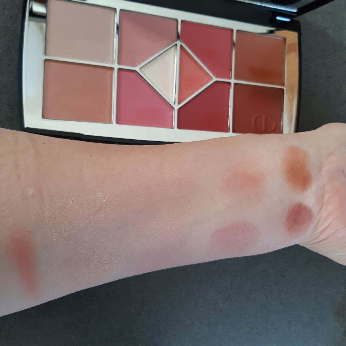 ディオールショウ ディス クルール/Dior/アイシャドウパレットを使ったクチコミ（3枚目）