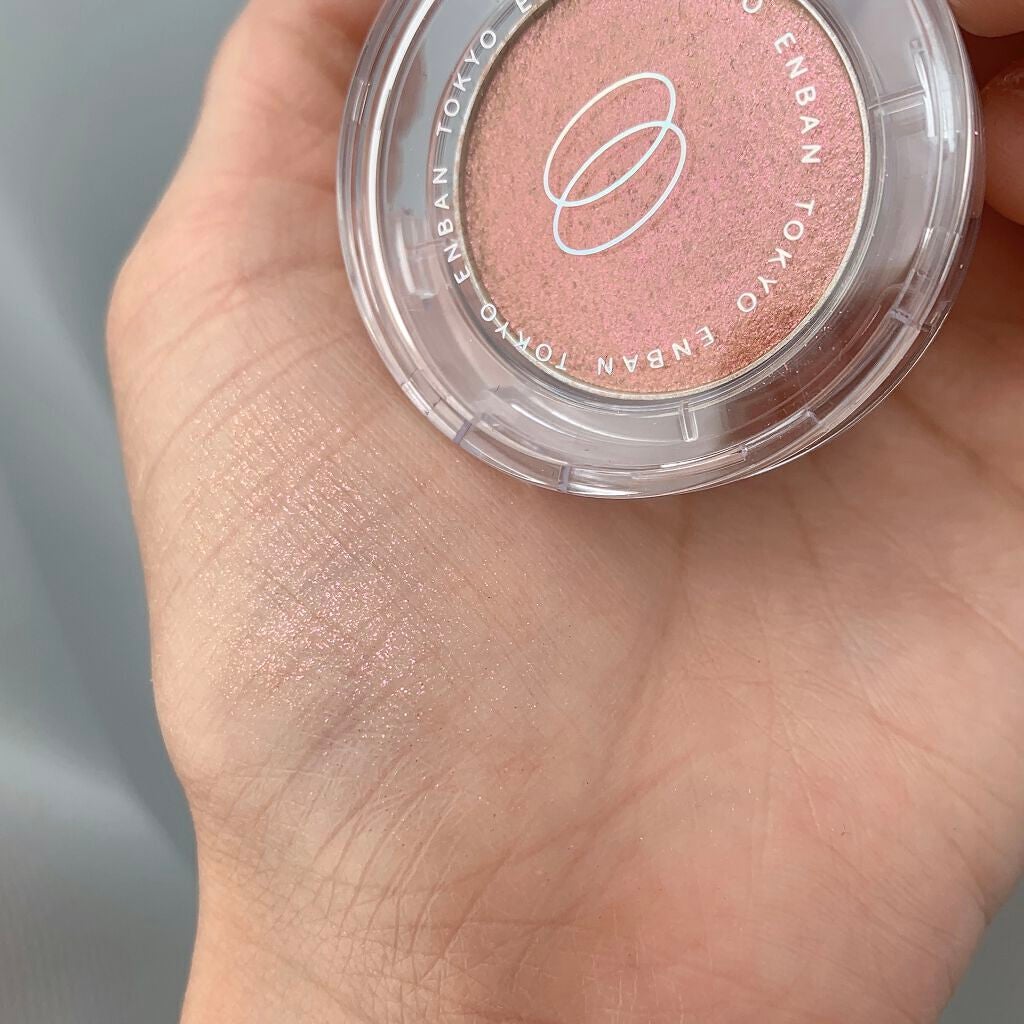 マルチグリッターカラー/ENBAN TOKYO/単色アイシャドウを使ったクチコミ(5枚目)