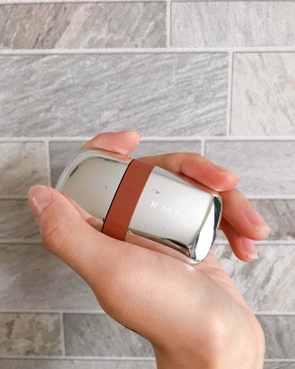 リップバーム＜LC＞/RMK/リップバームを使ったクチコミ（3枚目）