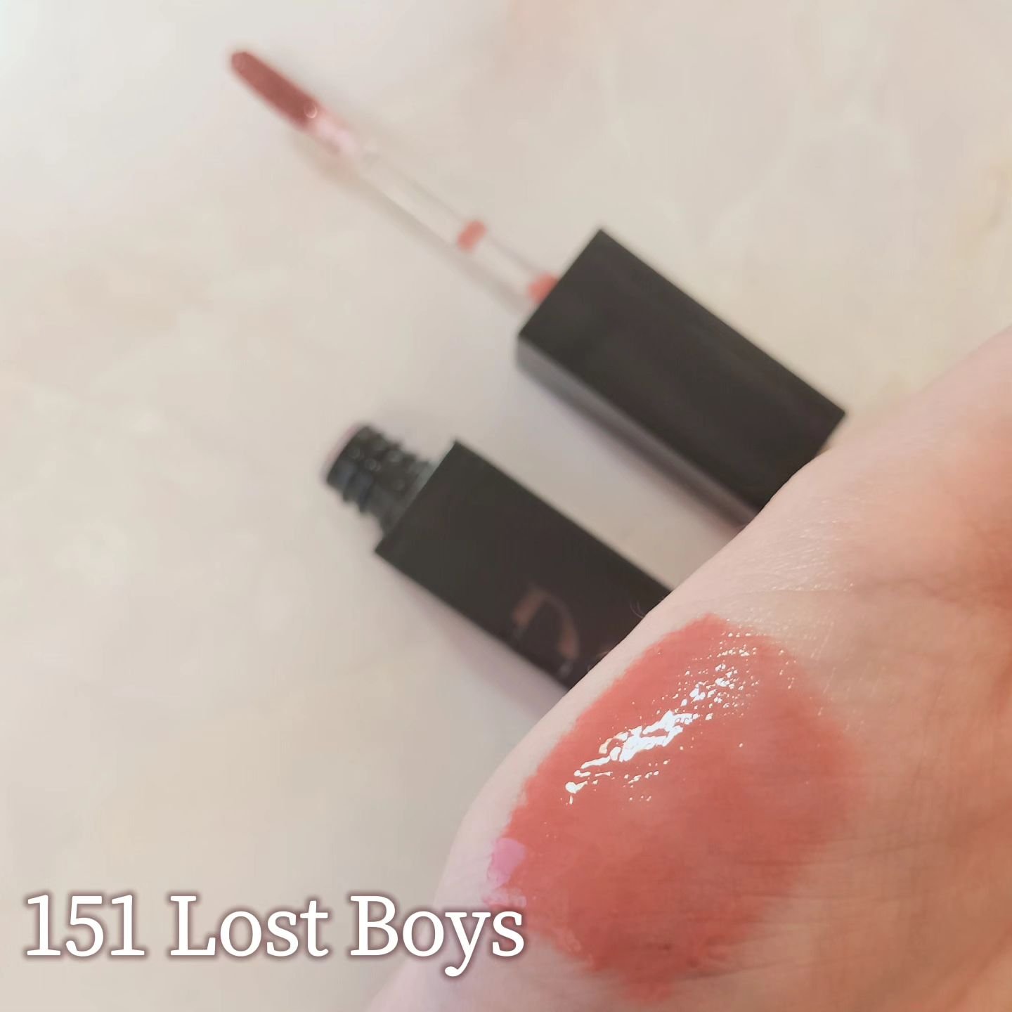 ディープキスド プランピング リップエナメル/Dinto/リップグロスを使ったクチコミ（2枚目）